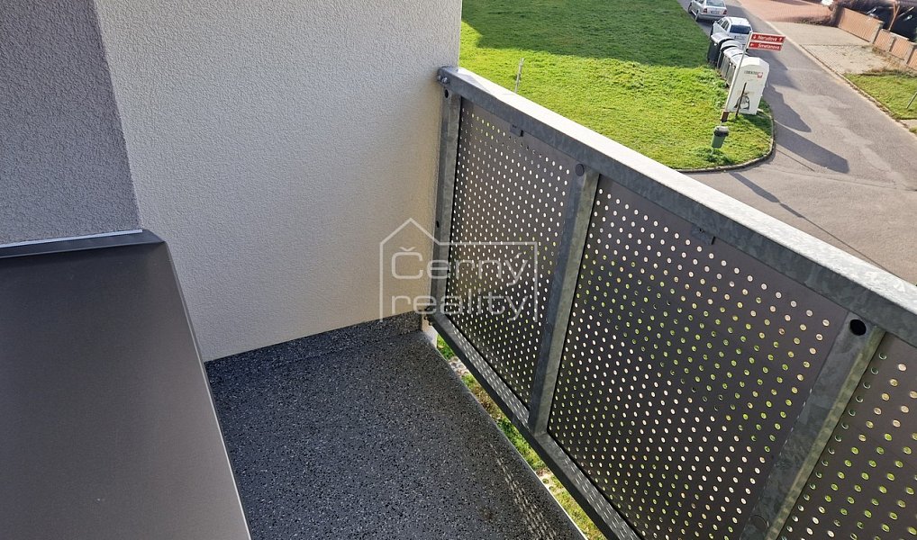 Pronájem bytu 2+1 61 m², Sezemice – náhled fotky 11