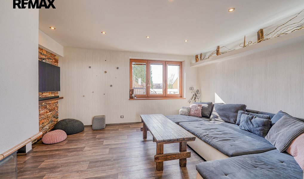 Prodej domu 230 m² s pozemkem 1 093 m², Zbůch – náhled fotky 10