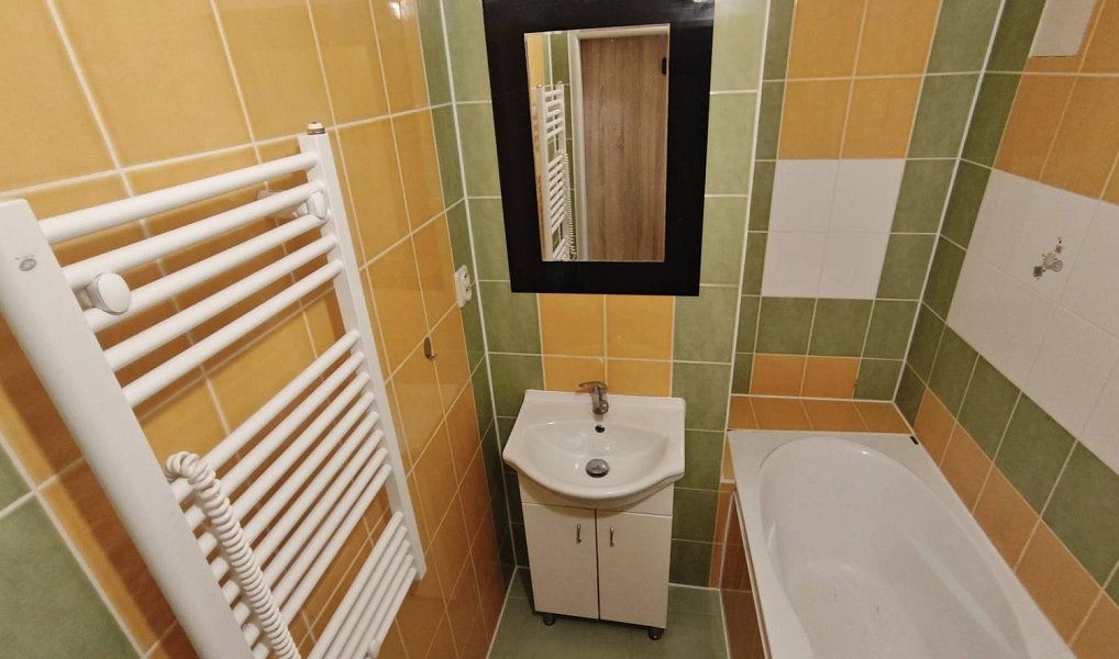 Pronájem bytu 3+1 88 m², Cheb – náhled fotky 4
