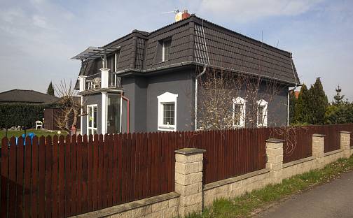 Prodej domu 176 m² s pozemkem 720 m², Dolní, Hovorčovice, okres Praha-východ