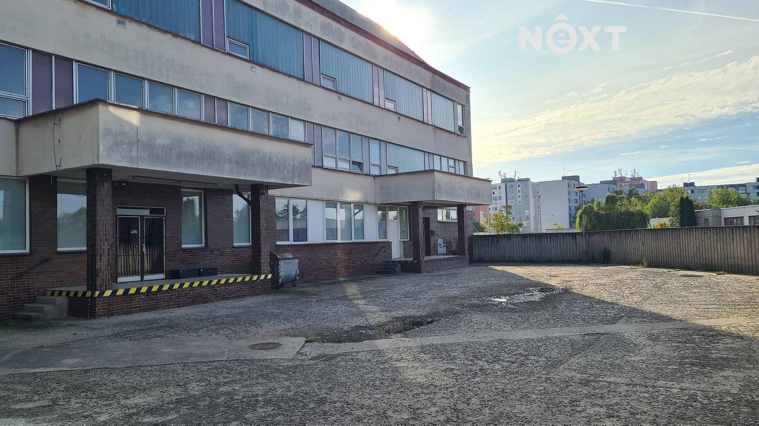 Pronájem kanceláře 68 m² — photo 2