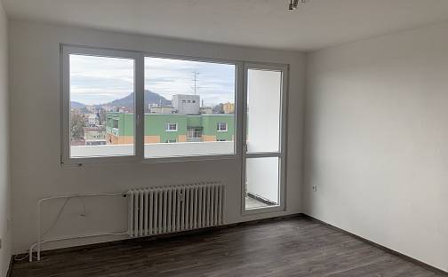 Prodej bytu 3+1 77 m², Rumburských hrdinů, Nový Bor - Arnultovice, okres Česká Lípa
