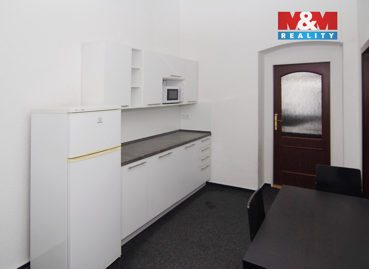 Pronájem kanceláře 135 m² – další
