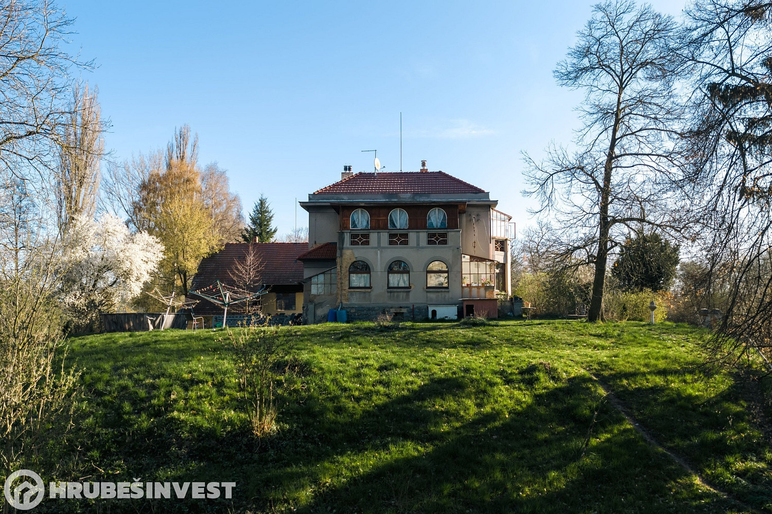 Prodej domu 235 m² s pozemkem 5 427 m² – fotografie 2