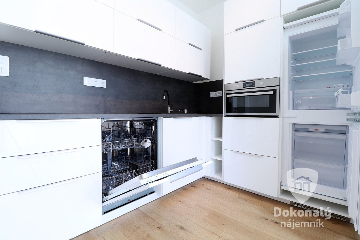 Pronájem bytu 1+kk 29 m² – pohled 4