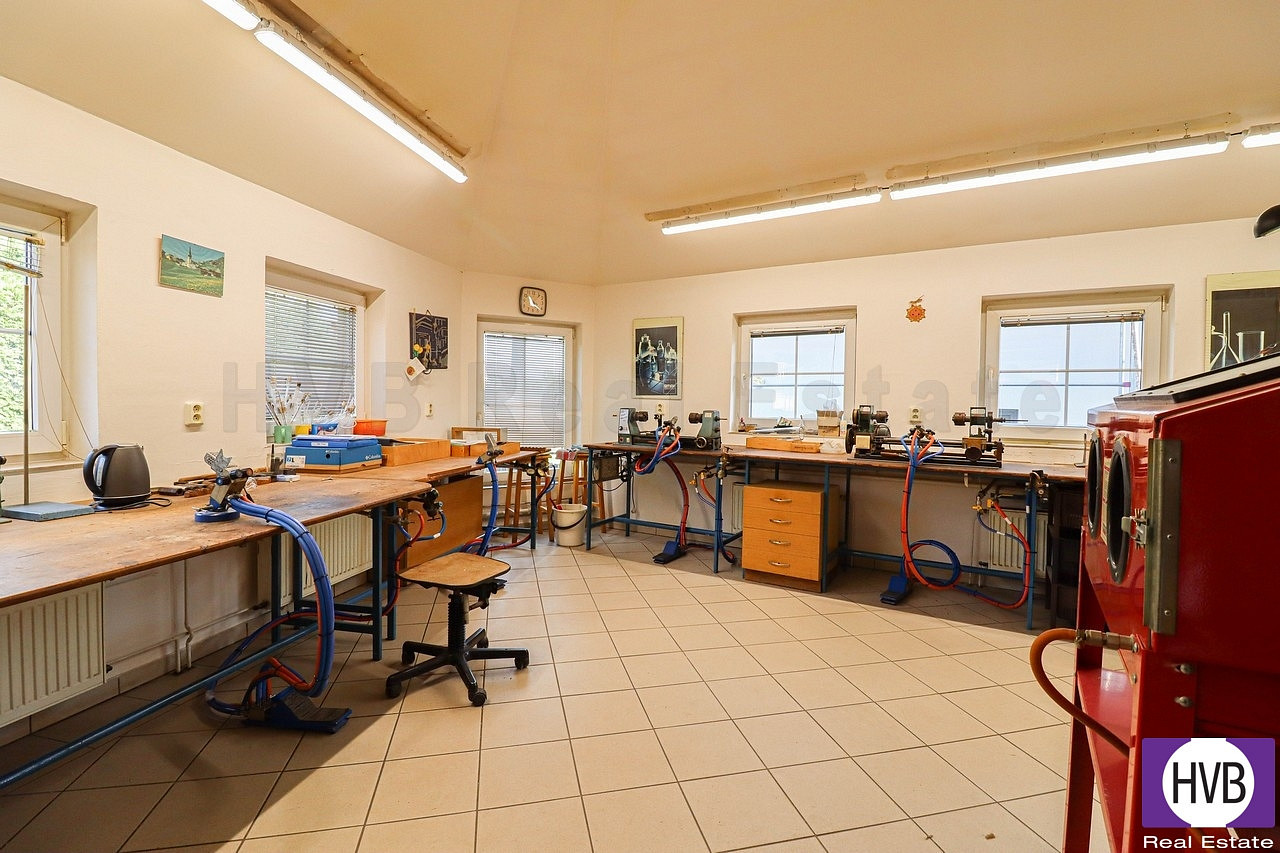 Pronájem výrobních prostor 42 m²