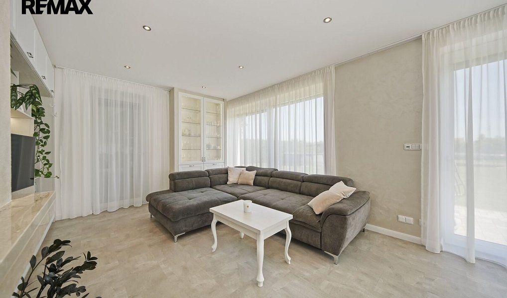 Prodej domu 176 m² s pozemkem 1 000 m², Kupařovice – náhled fotky 5
