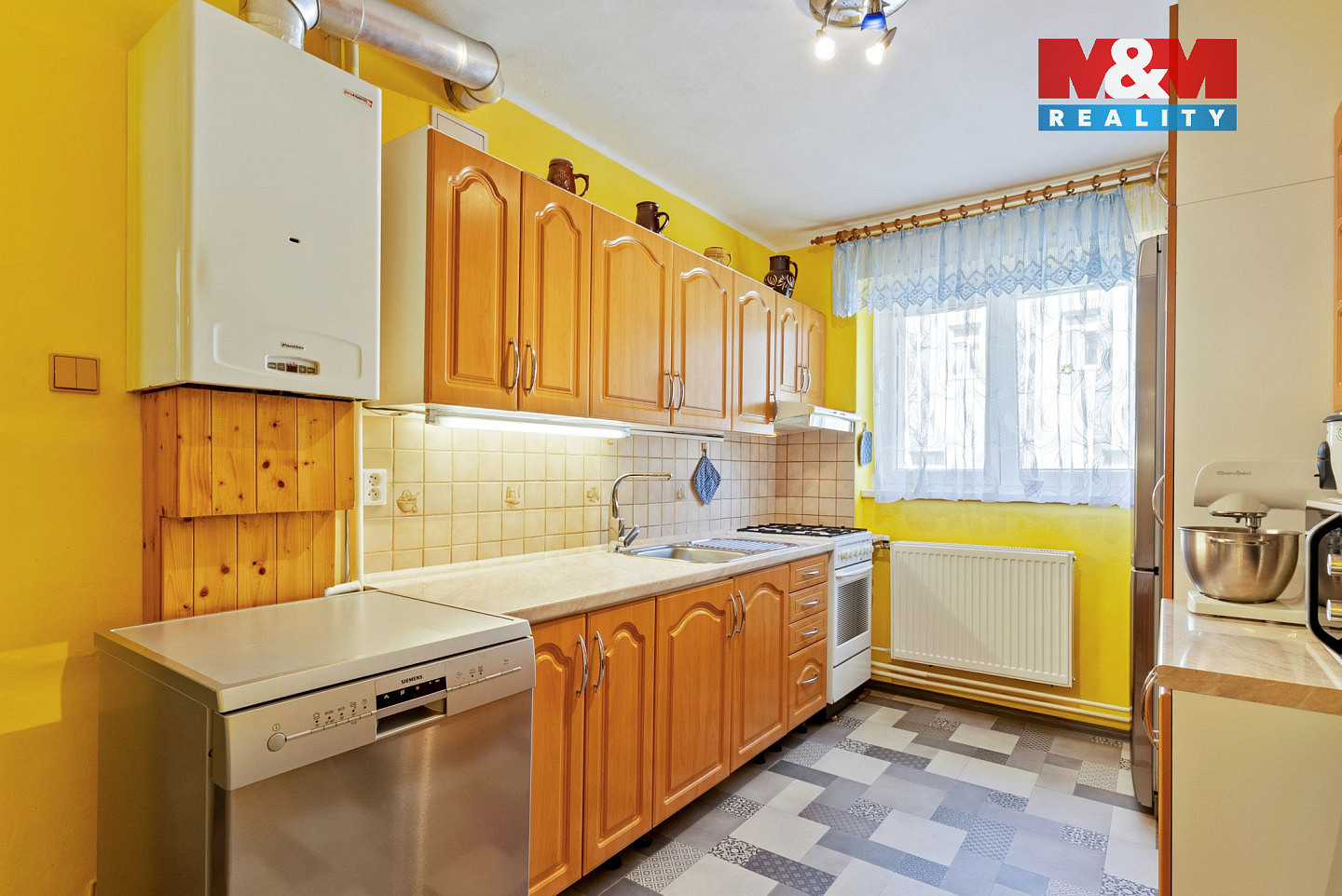 Pronájem bytu 2+1 56 m² – pohled 2