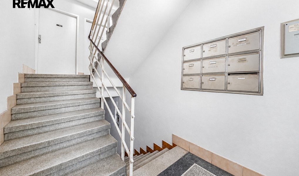 Prodej bytu 2+kk 42 m², Praha – náhled fotky 18