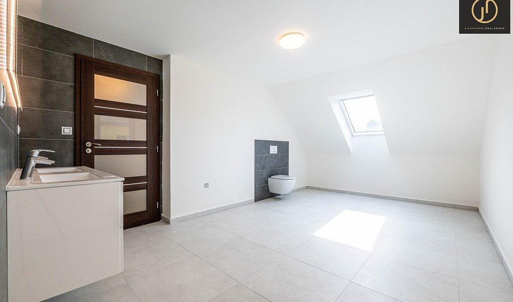 Prodej domu 209 m² s pozemkem 630 m², Kladno – náhled fotky 22