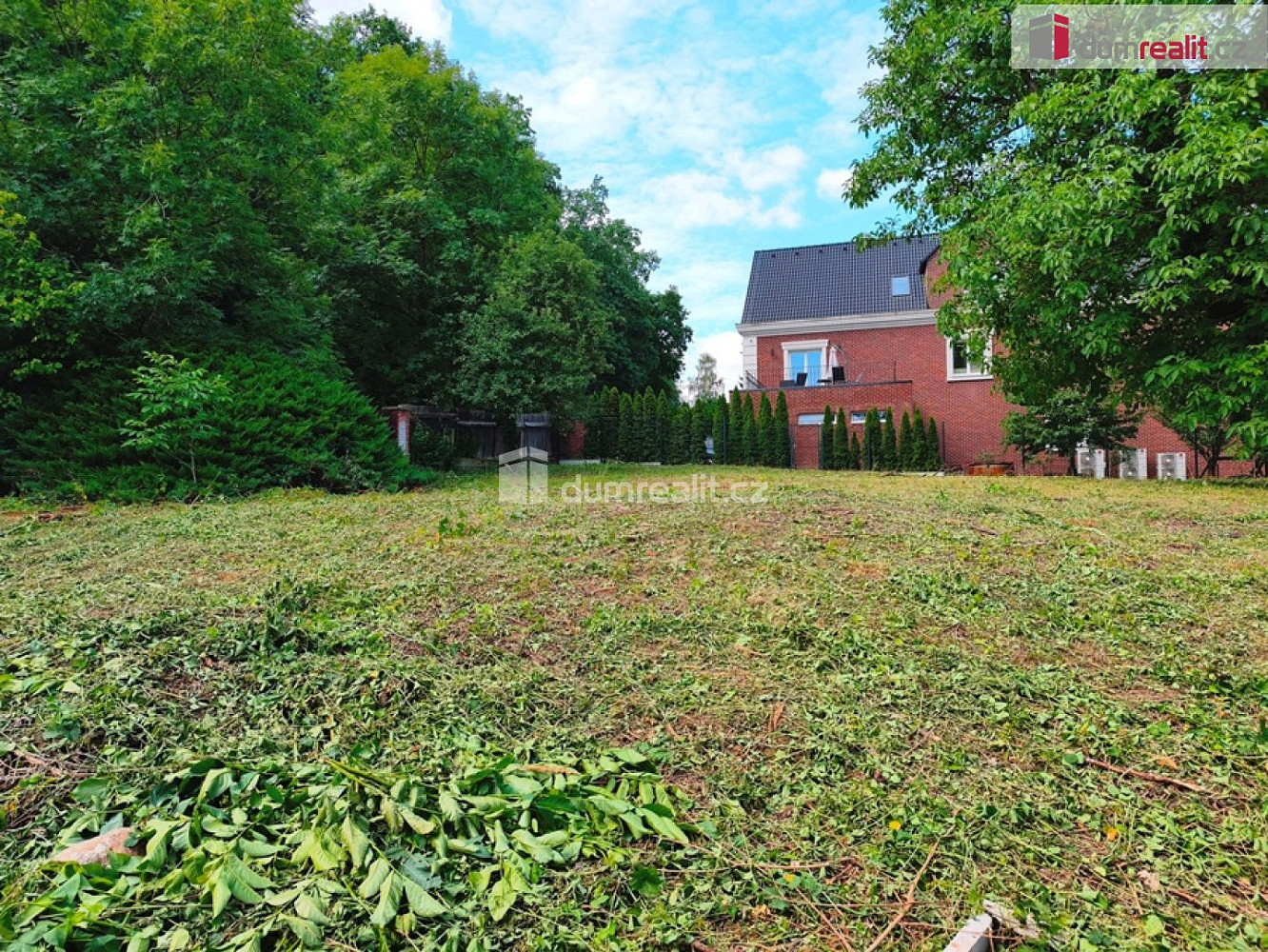 Prodej stavebního pozemku 1 800 m² – fotografie 3