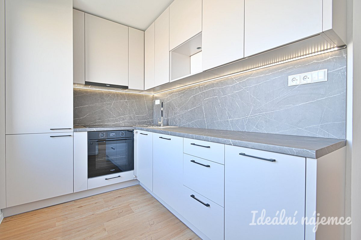 Pronájem bytu 2+1 60 m²