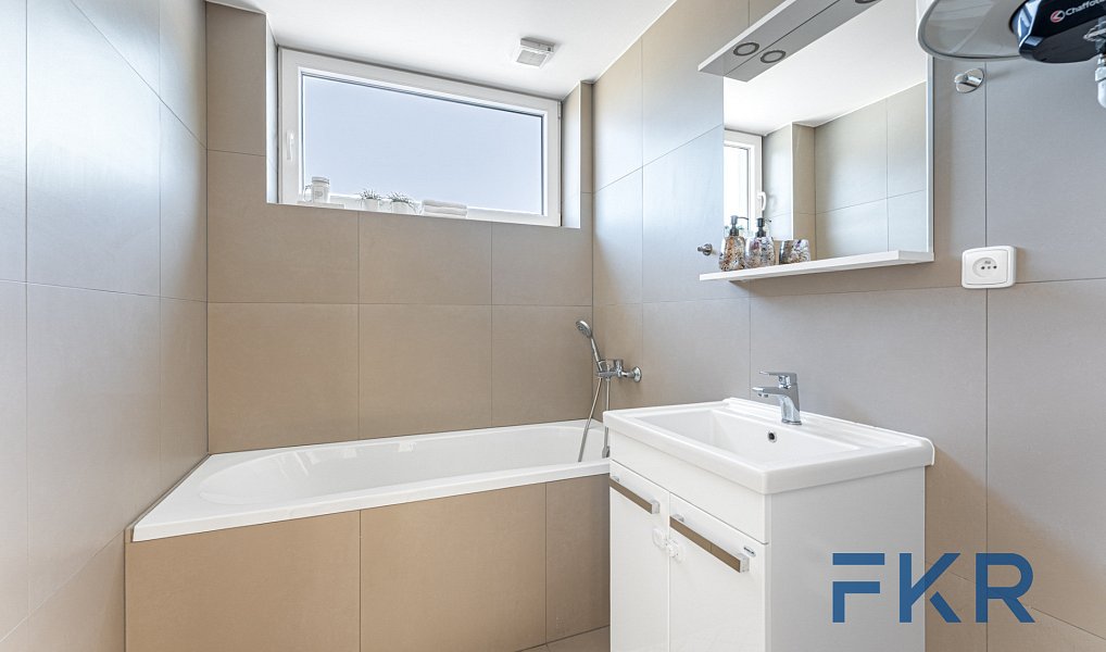 Prodej bytu 3+kk 74 m², Kralupy nad Vltavou – náhled fotky 10