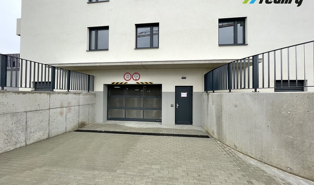 Lysá nad Labem, pronájem garážového stání 12 m2, Lysá nad Labem – náhled fotky 4