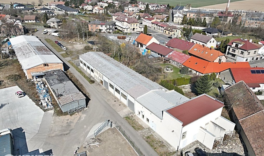 Prodej výrobních prostor 996 m², Chrast – náhled fotky 3