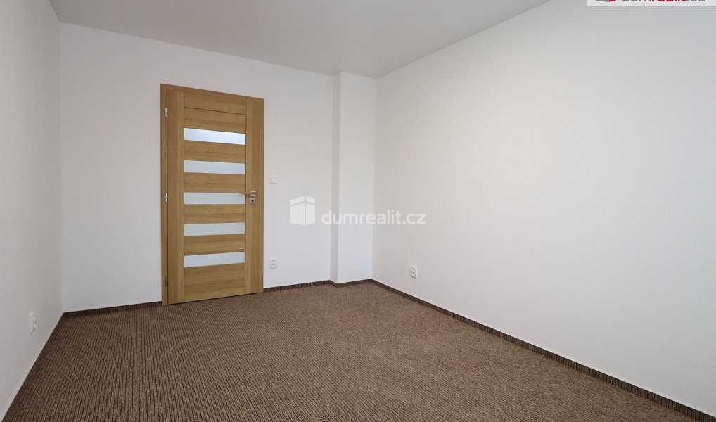 Pronájem bytu 2+kk 51 m², Dalovice – náhled fotky 10