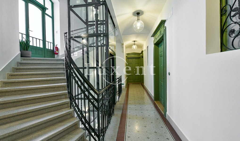 Pronájem bytu 2+kk 60 m², Praha – náhled fotky 15