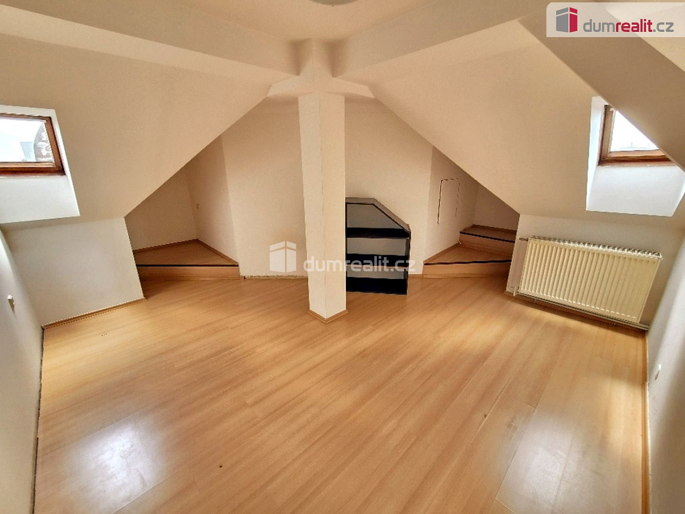 Pronájem bytu 4+kk 105 m² — photo 3