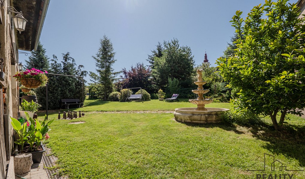 Prodej domu 292 m² s pozemkem 1 719 m², Kučerov – náhled fotky 27