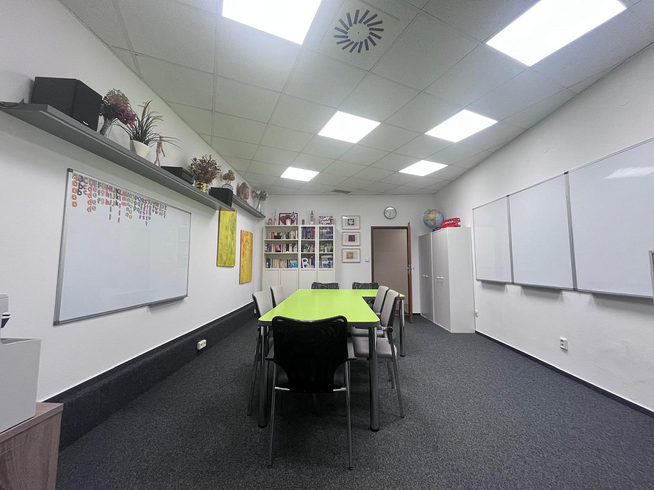 Pronájem kanceláře 45 m² — photo 3