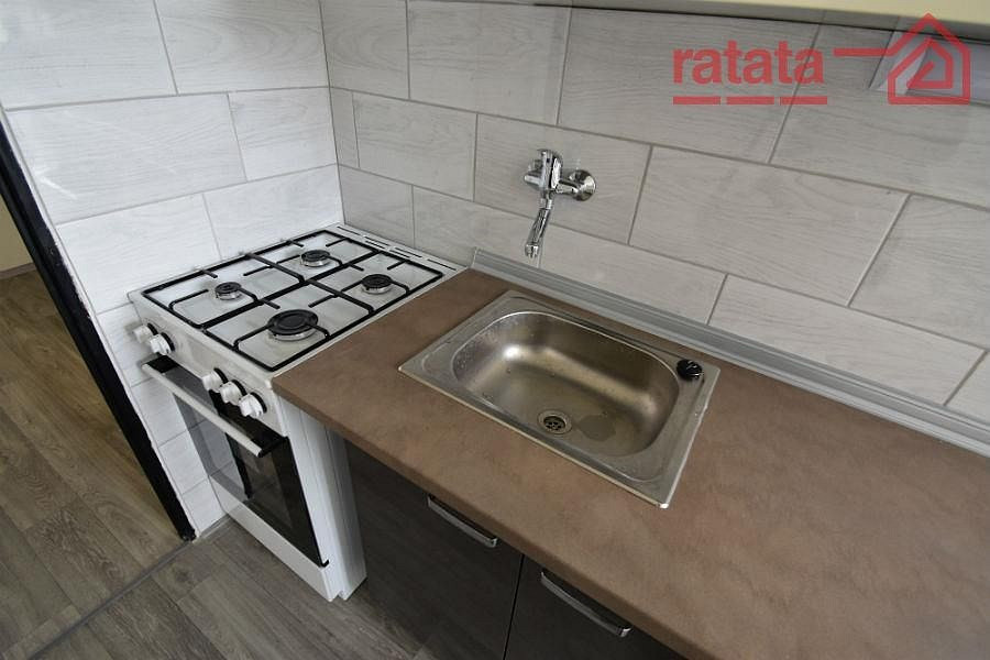 Pronájem bytu 2+1 62 m² – pohled 2