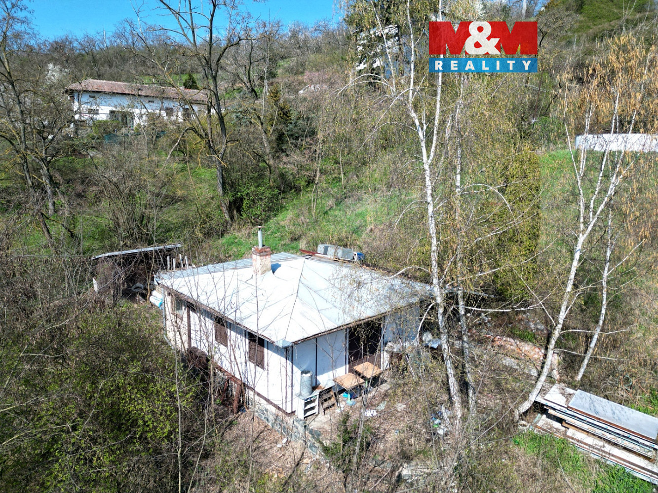 Prodej pozemku 1 933 m²