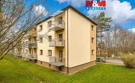 Prodej bytu 2+1 50 m², Chvaletice, okres Pardubice