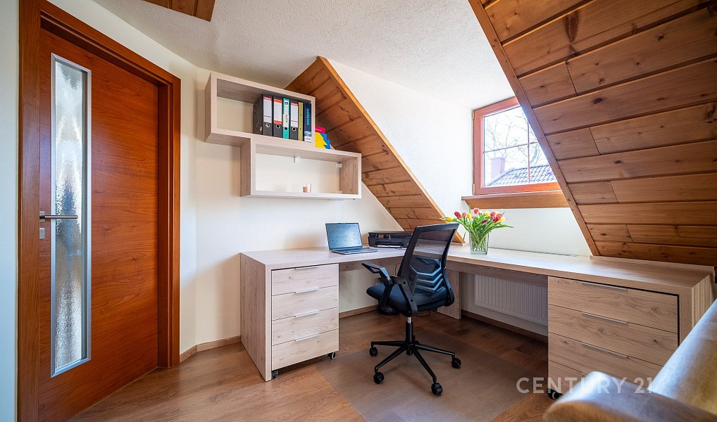 Prodej domu 220 m² s pozemkem 242 m², Vrábče – náhled fotky 8