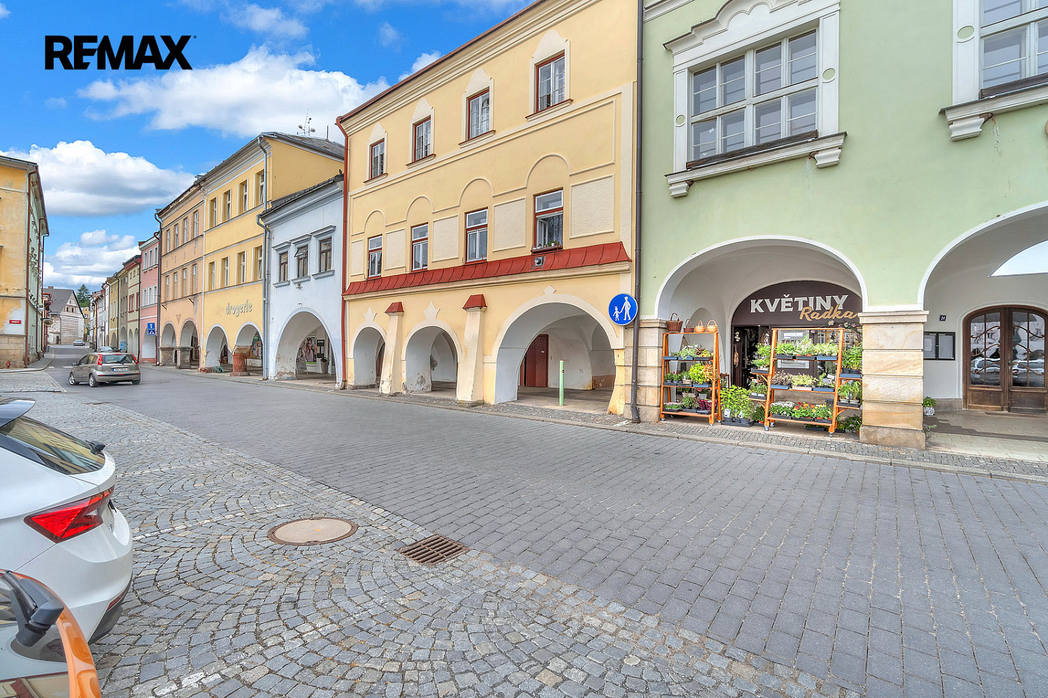 Prodej domu 420 m² s pozemkem 217 m² – fotografie 2