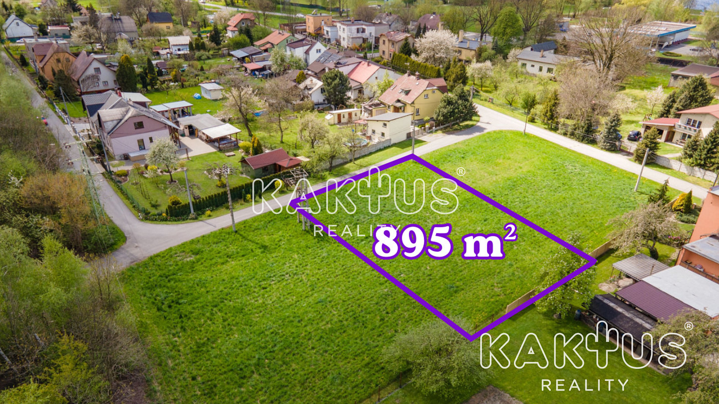 Prodej stavebního pozemku 895 m²