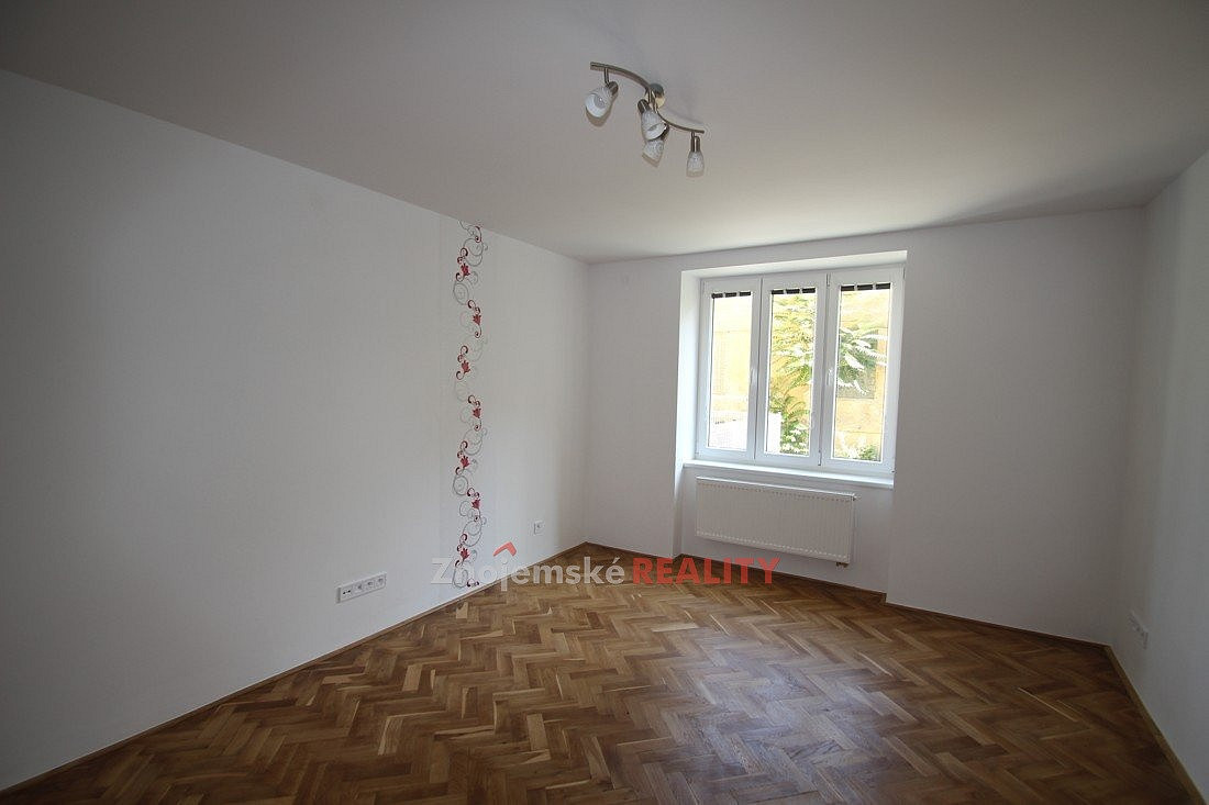 Pronájem bytu 2+1 60 m² – fotografie 4