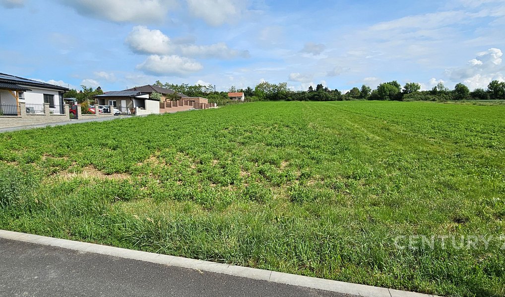 Prodej stavebního pozemku 1 379 m², Moravský Krumlov – náhled fotky 4