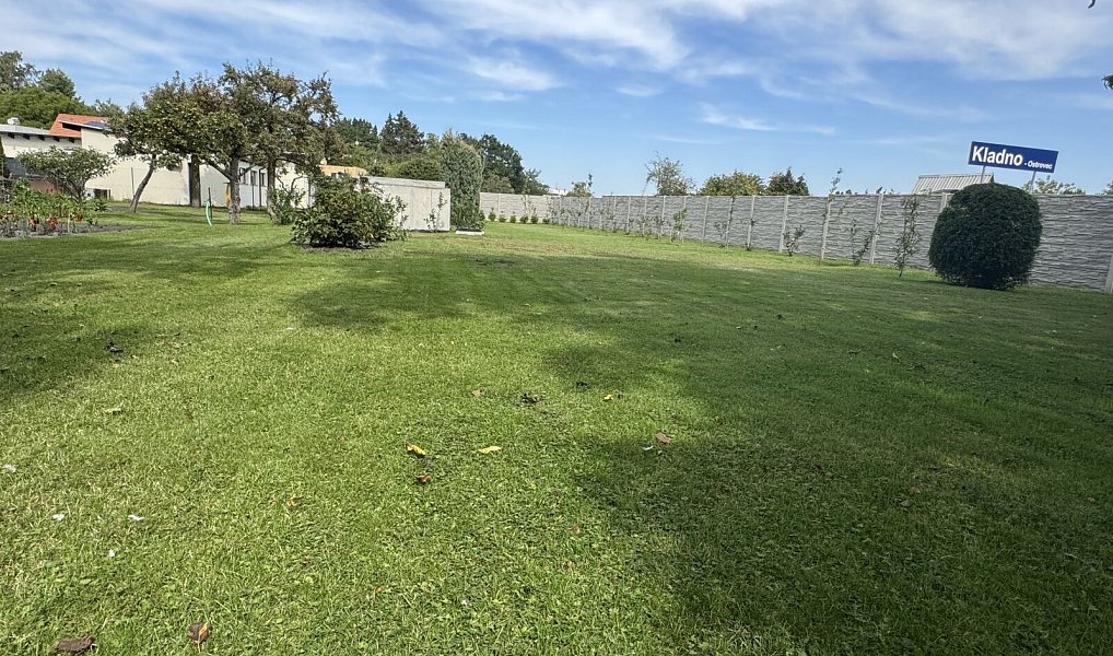 Prodej stavebního pozemku 1 582 m², Kladno – náhled fotky 2