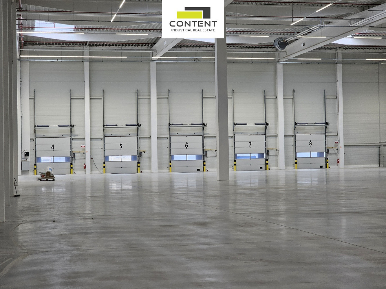 Pronájem skladovacích prostor 2 600 m² — photo 4
