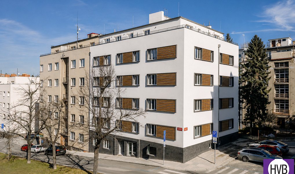 Prodej bytu 1+kk 37 m², Praha – náhled fotky 2