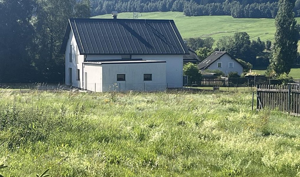 Prodej stavebního pozemku 1 506 m², Jeřmanice – náhled fotky 8
