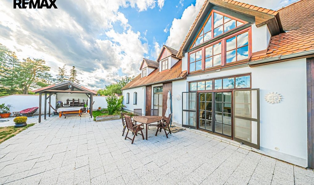 Prodej domu 271 m² s pozemkem 3 206 m², Hrachoviště – náhled fotky 38