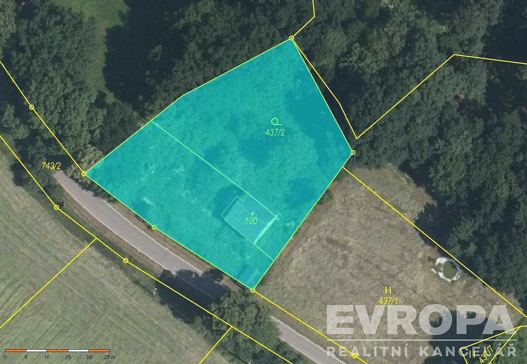 Prodej stavebního pozemku 1 940 m²