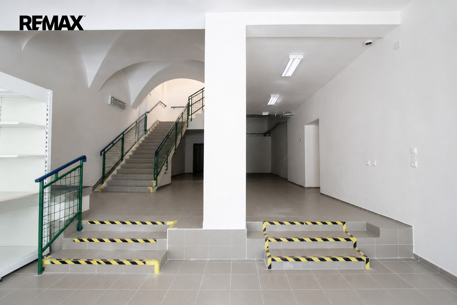 Pronájem obchodních prostor 170 m² — photo 4