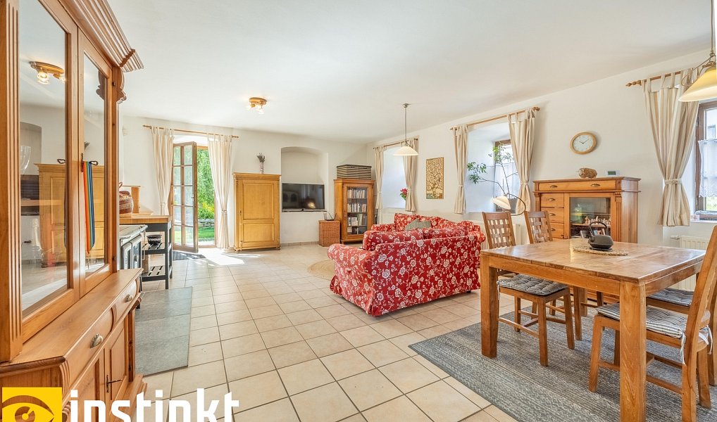 Prodej domu 180 m² s pozemkem 1 718 m², Bušanovice – náhled fotky 9