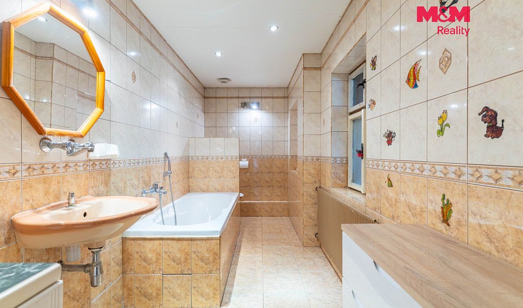 Prodej domu 132 m² s pozemkem 897 m², Soběsuky – náhled fotky 11