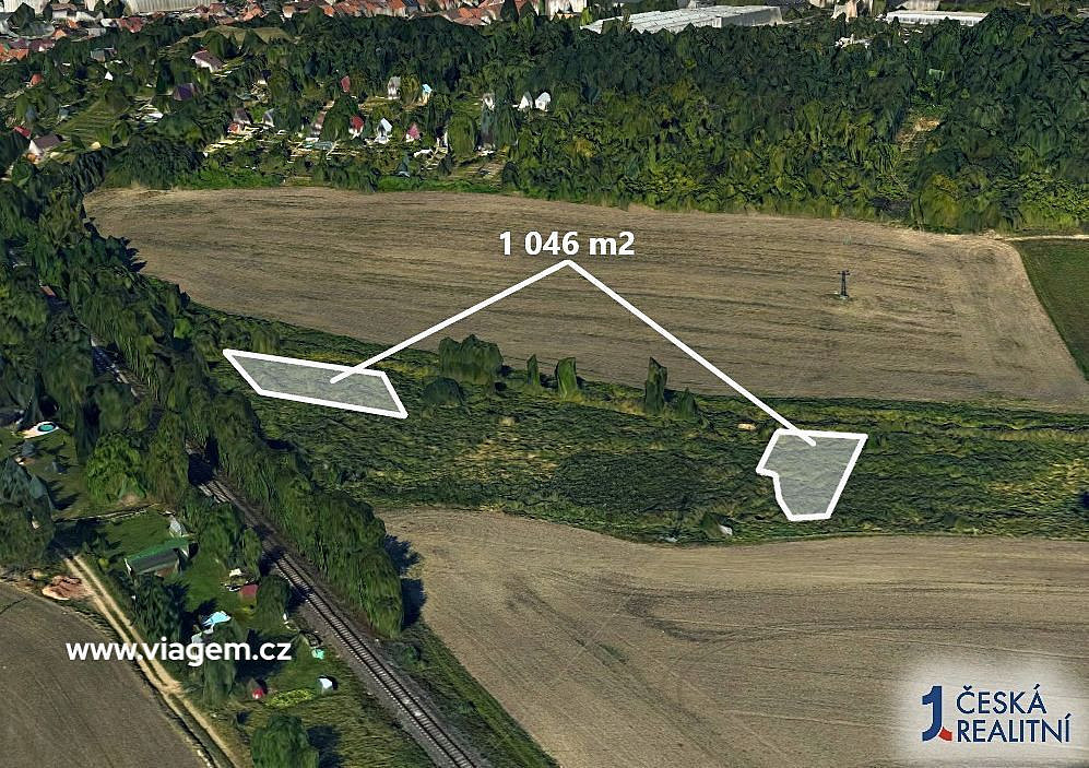 Pole 1 046 m², Podíl 67 % o výměře 697 m² – pohled 2