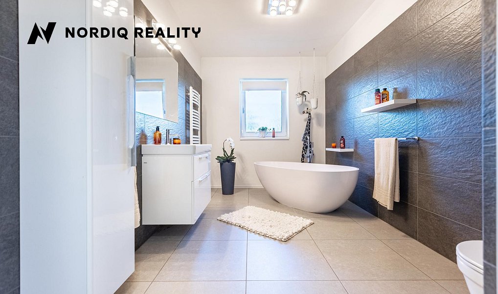 Prodej domu 171 m² s pozemkem 1 243 m², Kladruby – náhled fotky 18