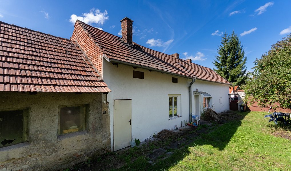 Prodej domu 120 m² s pozemkem 877 m², Lužice – náhled fotky 4