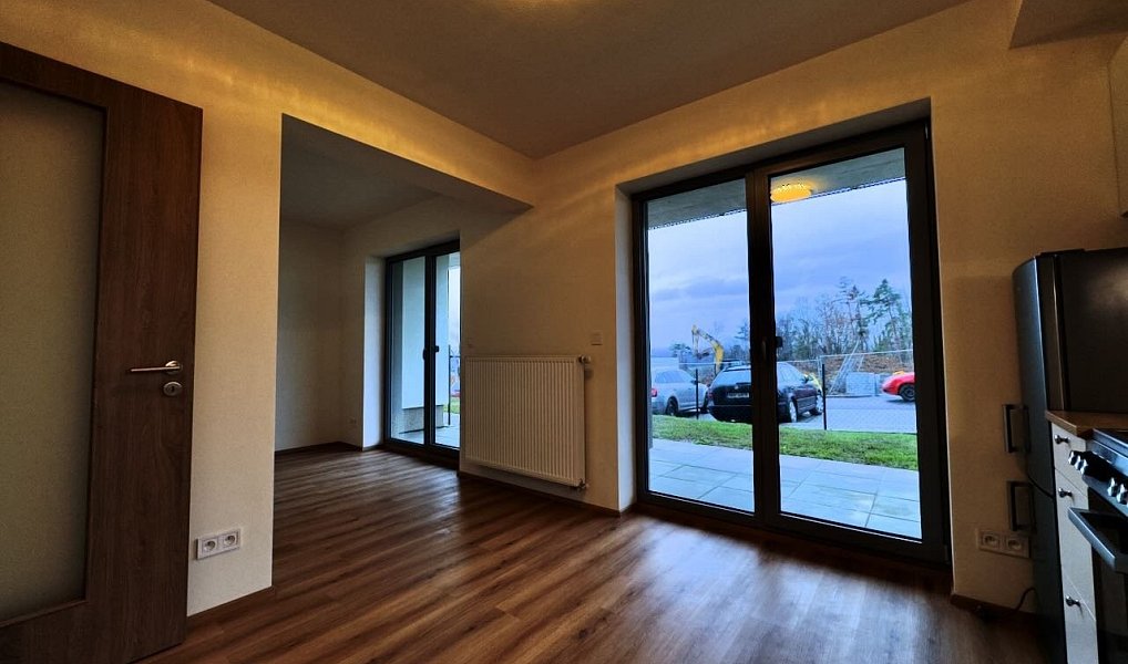 Pronájem bytu 1+kk 31 m², Kutná Hora – náhled fotky 2