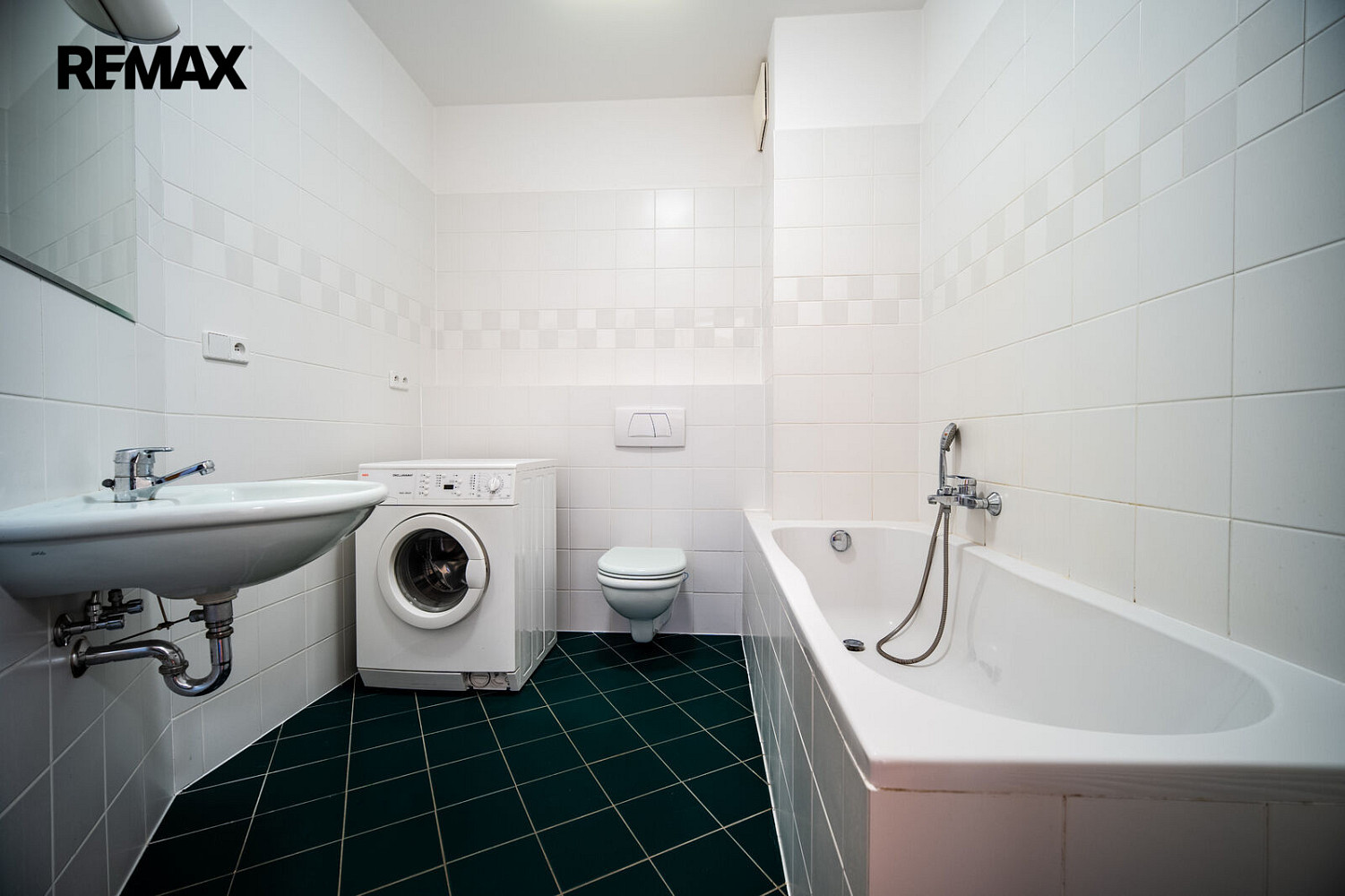 Pronájem bytu 2+kk 53 m² – fotografie 2