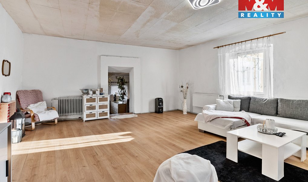 Prodej domu 242 m² s pozemkem 127 m², Dubá – náhled fotky 13