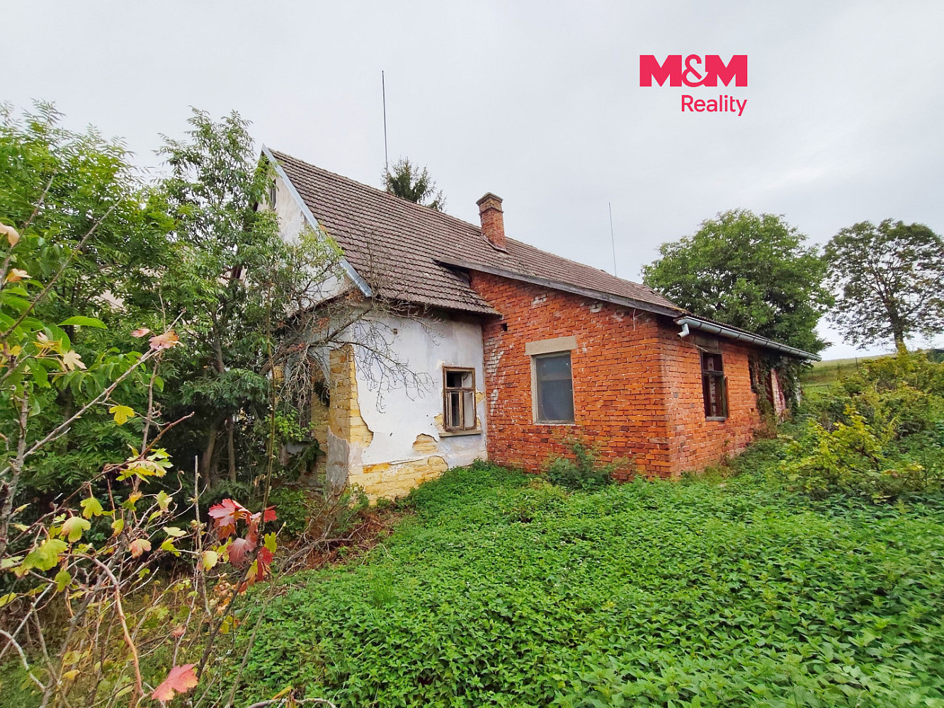 Prodej domu 165 m² s pozemkem 2 568 m²