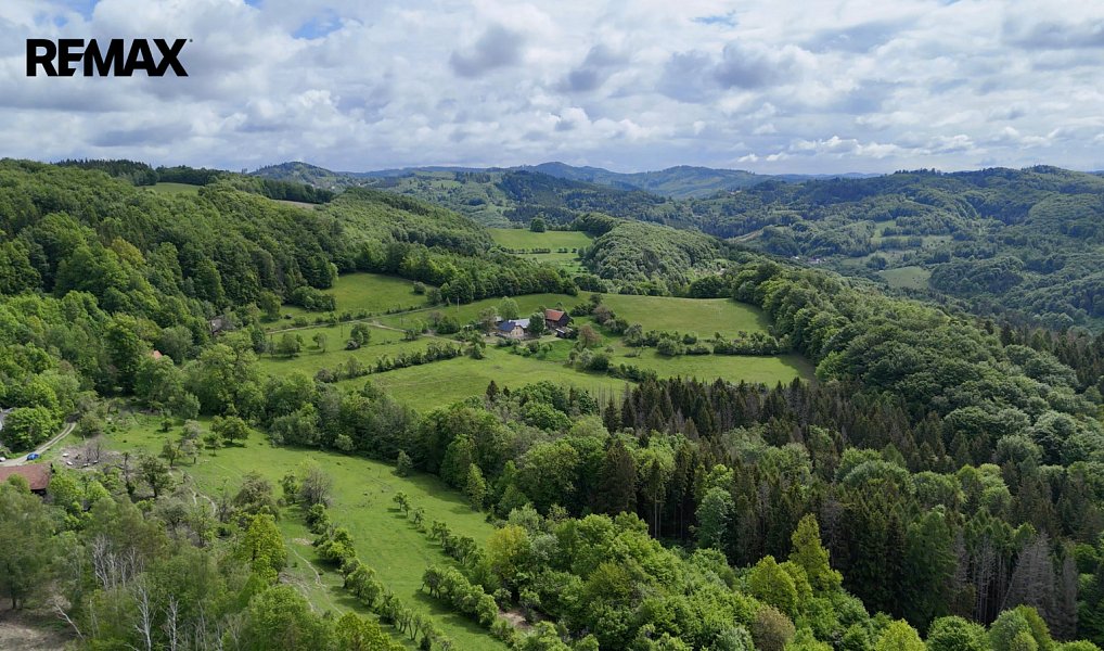Prodej stavebního pozemku 285 345 m², Vsetín – náhled fotky 11