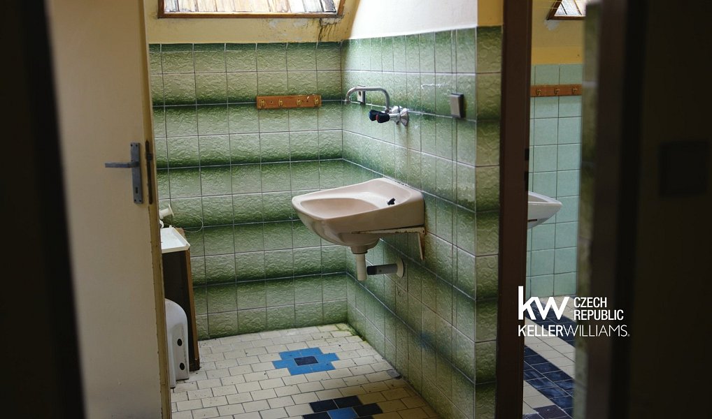 Prodej domu 900 m² s pozemkem 3 152 m², Rožmitál pod Třemšínem – náhled fotky 19